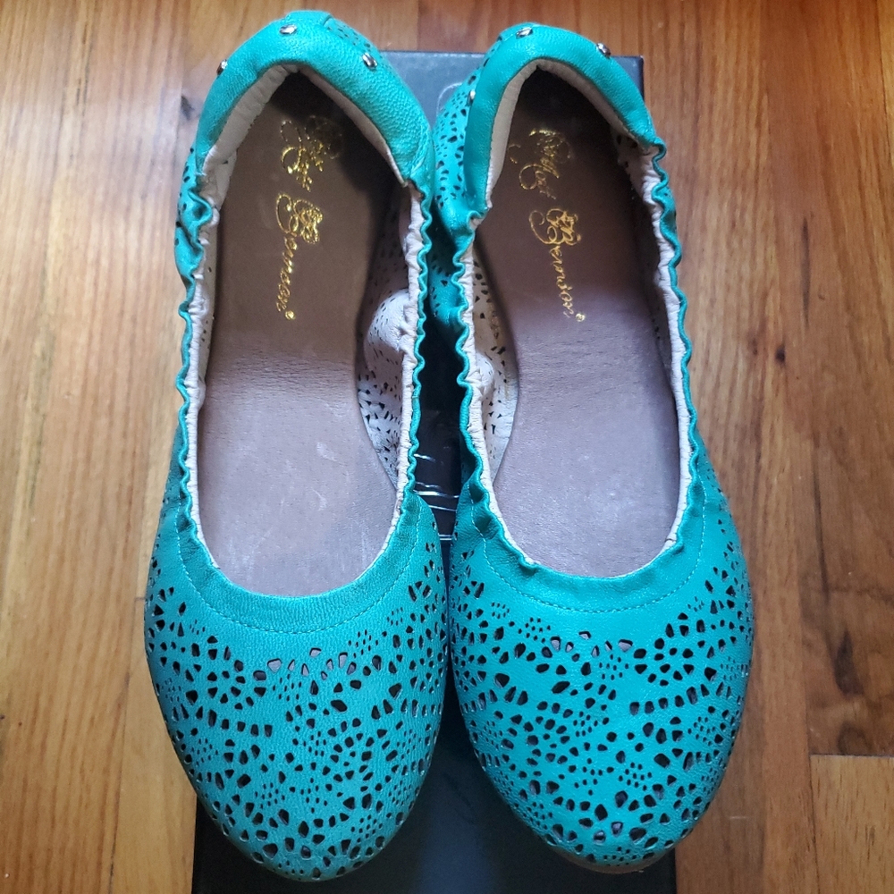 Matt Bernson Ballet Flats Mint Green Waverly Laser Size 10